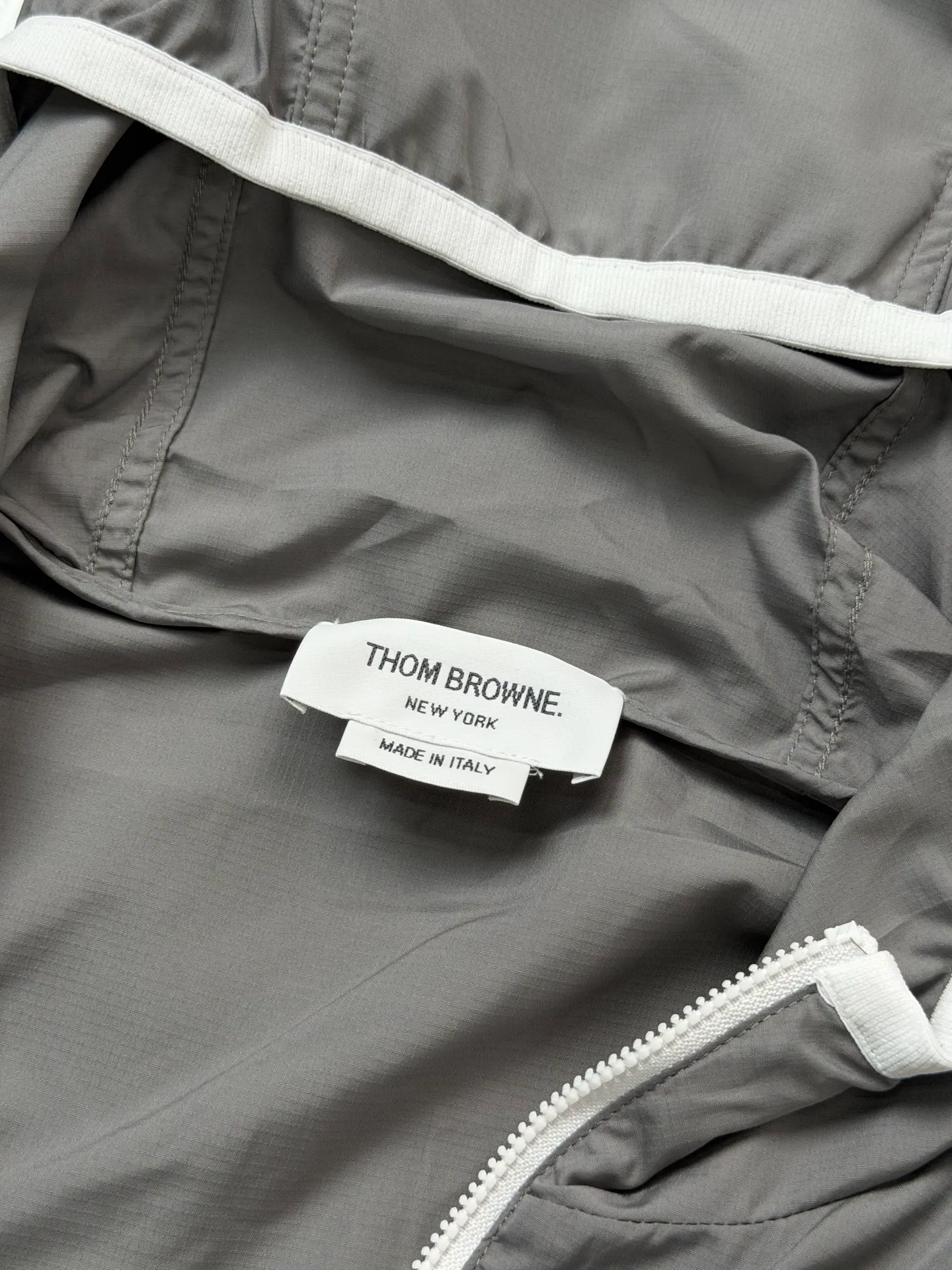 Thom Brown*/ TB Classic ， FDY ， ，White ， ， ， ； Breathable Size：1/2/3/4